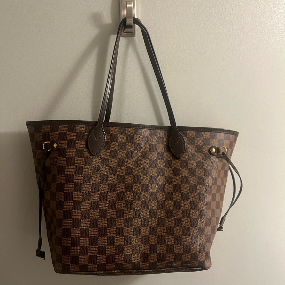 Louis Vuitton Neverfull MM Tote Damier Ebene
